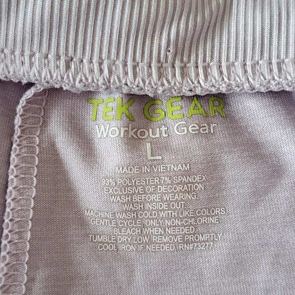 Tek Gear lavender athletic running sport shorts.  Size L. - Picture 3 of 5